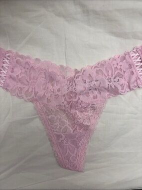 NWOT Victoria's Secret Pink Floral Lace Thong